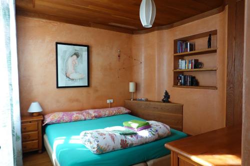 -MORC-beds & rooms-(home sharing)- in Pontevedra