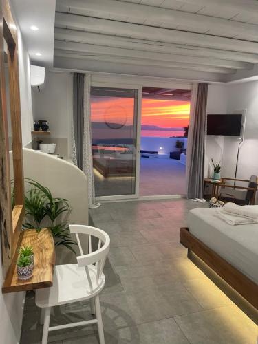 Eye Of Naxos – Naxos City, UT