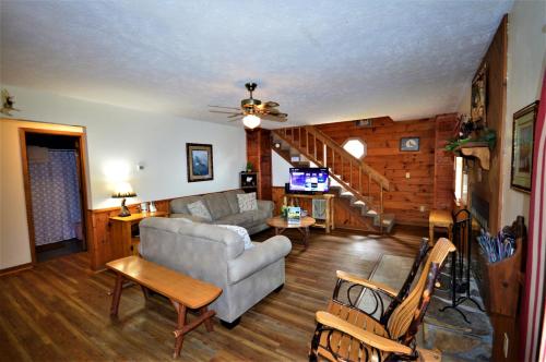 Eagles Paradise - image 10