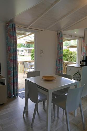 Konyha, VerandaChalet 6p centrally located in National Park, Swimming pool 164 in Wateren