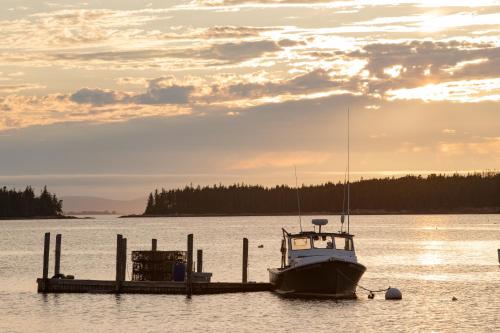 Fifield Lobster Overlook