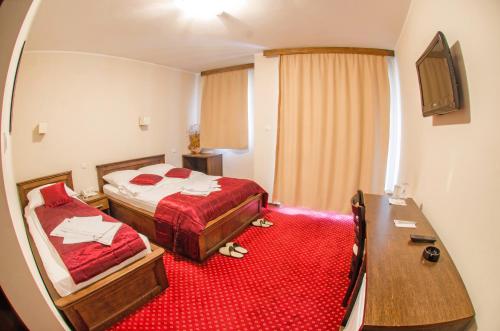 Hotel Konak Konjic - image 10