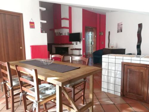  One bedroom appartement with furnished balcony at Mendicino, Pension in Mendicino bei Poleio