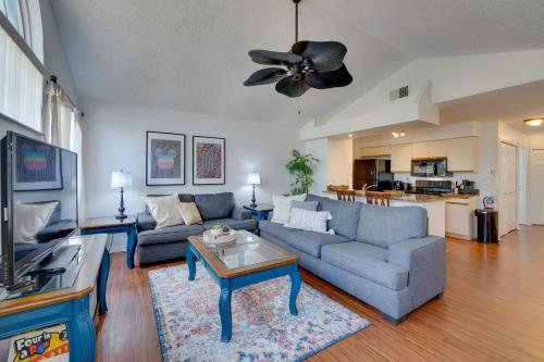 Kissimmee Abode with Community Pool and Hot Tub! in Kissimmee, USA