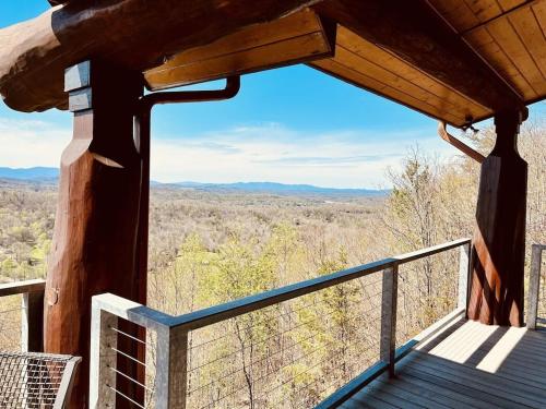 5500 sf cabin 6 king 2 queen beds heated pool spa game room mountain views