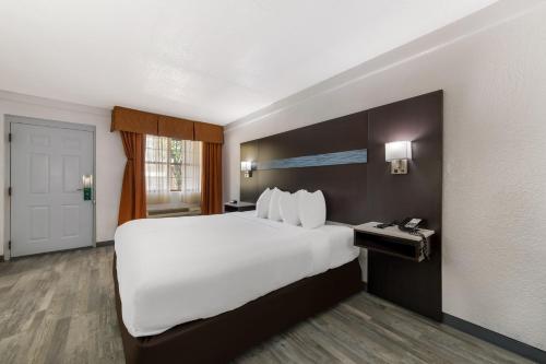 Quality Inn & Suites Charlotte Airport