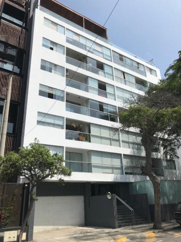 Confortable and functional apartment in MIRAFLORES ! - image 2