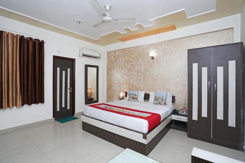 OYO Hotel Shanti Palace