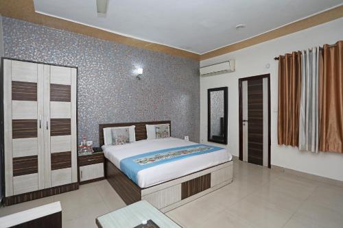 OYO Hotel Shanti Palace