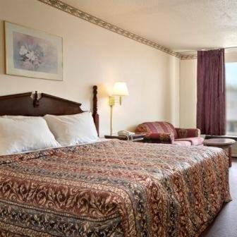 Royal Inn Knoxville Airport Alcoa – Alcoa, TN