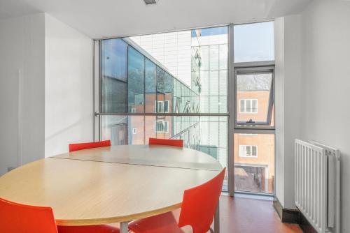 Davies Court (Canary Wharf), Londýn (fotografie 10)