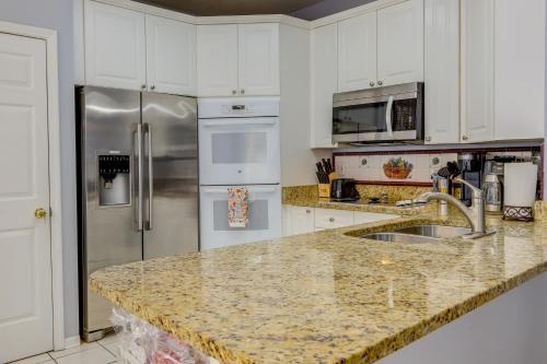 Quaint Fayetteville Vacation Rental with Lake Access in Fayetteville, USA