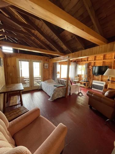 LIMBERLOST LIMIT 6 cottage - image 7