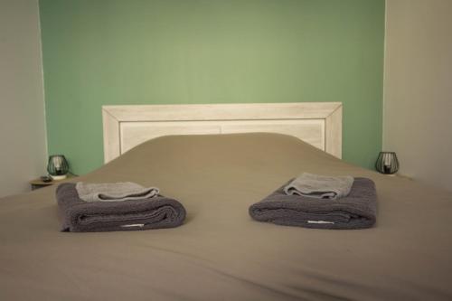 1 double bed