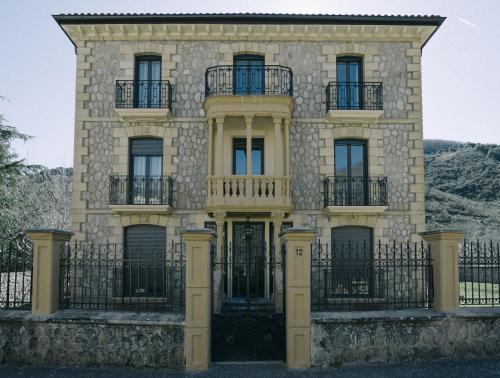 Casa Montero