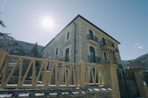 Casa Montero - Azárrulla