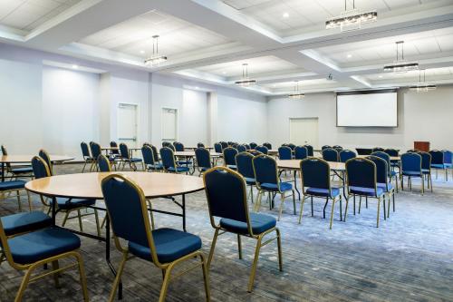 SpringHill Suites by Marriott Chester - image 11