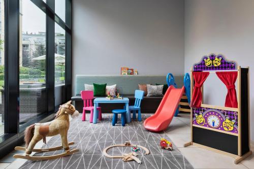 Residence Inn by Marriott Munich City East - image 13