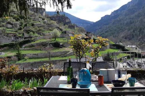 Ste ENIMIE GITE terrasse privative vue imprenable - Location saisonnière - Gorges-du-Tarn-Causses