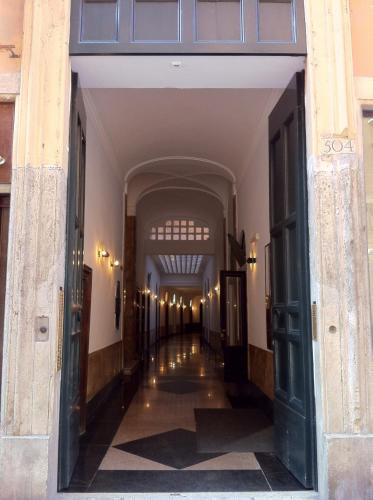 Lata Luxury Rooms - image 10