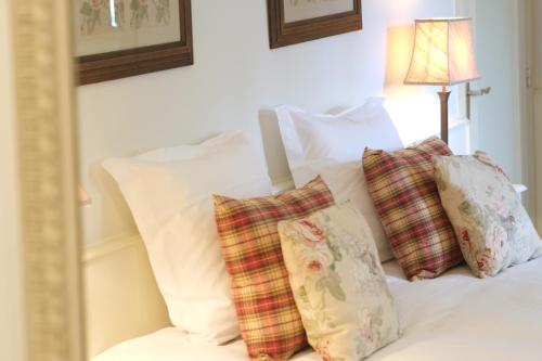Double Room image 10