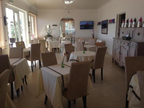 Hôtel Méditerranée - image 10