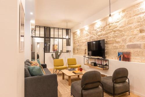 Design architect Loft for 10 guests near metro