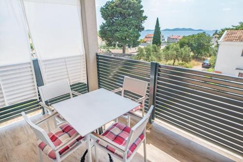 Apartment Tomislav Pakoštane - Location saisonnière - Pakoštane