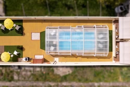 733 Costa Cabral Metro Residence