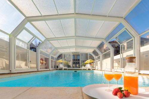 733 Costa Cabral Metro Residence, Porto