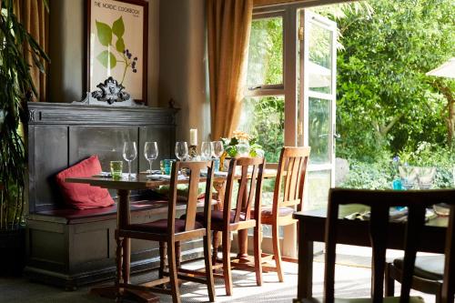 Pear Tree Inn Whitley - image 11