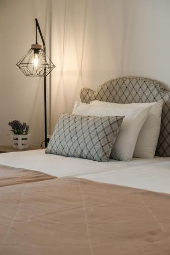  Sofia - Yiota Studios & Apartments in Planos