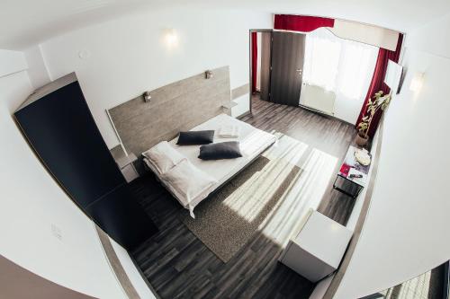 Hotel Simeria - image 4