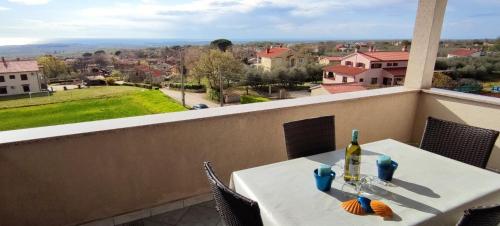  Apartment Lorena, Unterkunft in Kaštelir