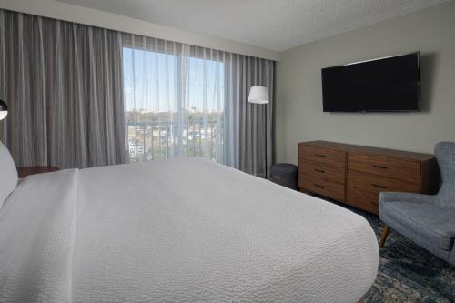 Four Points by Sheraton Suites Tampa Airport Westshore