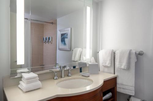 Four Points by Sheraton Suites Tampa Airport Westshore