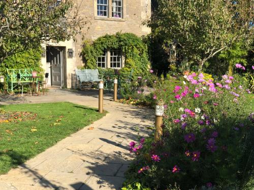 Pear Tree Inn Whitley - image 3