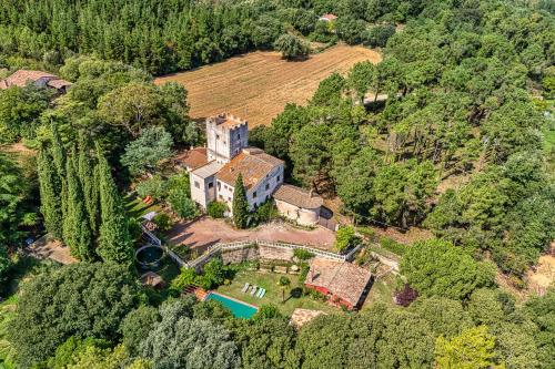 A szálláshely kívülről, La Torre de Vilanna in Sant Julia del Llor Bonmati