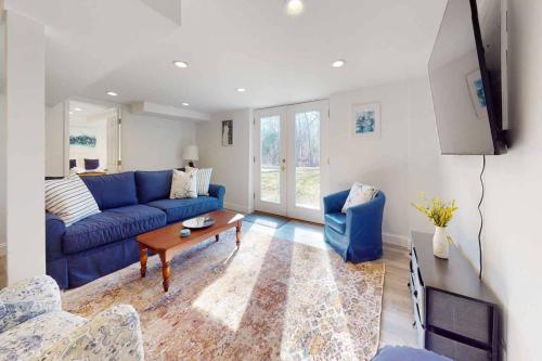 White Oaks in Branford