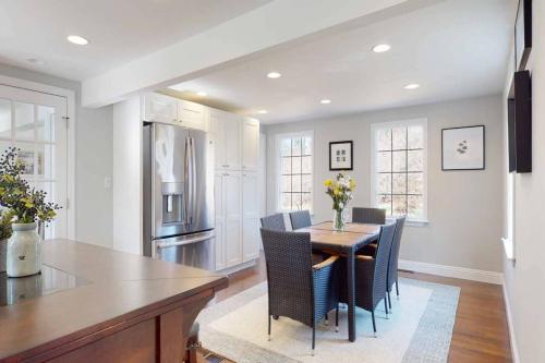 White Oaks in Branford