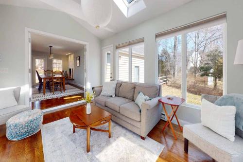 White Oaks in Branford