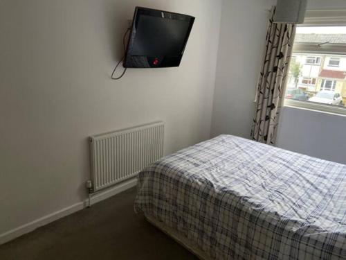 Quiet House beside Bishops Stortford & Stansted - Accommodation - Bishops Stortford