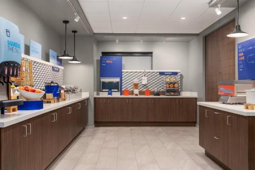 Holiday Inn Express East Greenbush - Albany Skyline By IHG - 식음료(F&B)