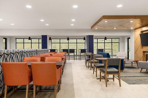 Holiday Inn Express East Greenbush - Albany Skyline By IHG - 식음료(F&B)
