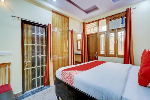 Hotel O Palace At Seventy Two Near Iskcon Temple Noida – Noida, DC