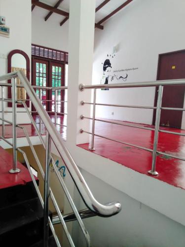 Backpacker Galle Hostel - Tap to explore photos