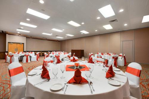 Red Lion Hotel Gillette - 연회장