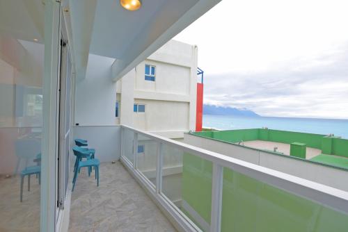 Quadruple Room with Sea View image 3