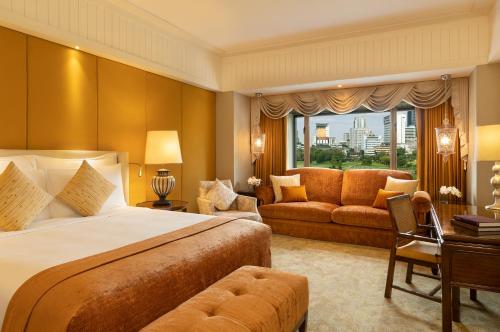 Grand Premier Room