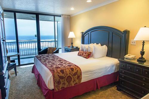 Inn at Spanish Head Resort Hotel - image 2